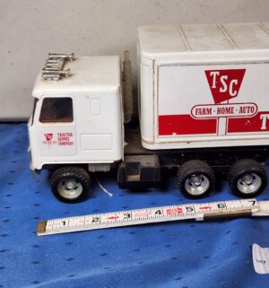 e103- Ertl semi truck promotional toy for Tractor Supply Company - Image 3