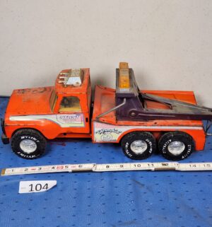 e104- 1970s Nylint Big Pumpkin pressed steel tow truck - Image 1