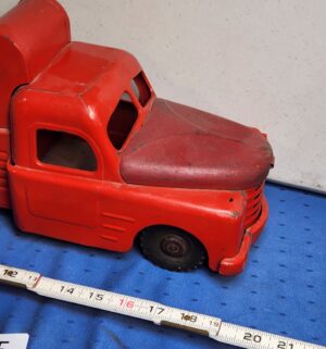 e105- 1950s Structo Ready-Mix Concrete Cement Mixer toy truck - Image 2