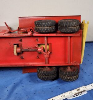 e105- 1950s Structo Ready-Mix Concrete Cement Mixer toy truck - Image 10