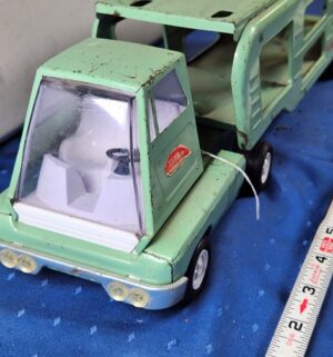 e106- 1960s Mint Green Tonka Car Hauler Carrier - Image 2