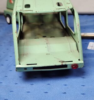 e106- 1960s Mint Green Tonka Car Hauler Carrier - Image 3
