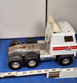 e112- Ertl McLane Grocery Distribution toy semi-truck and trailer - Image 8