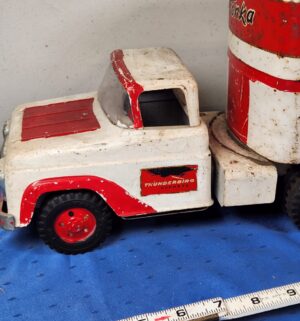 e107- Tonka Thunderbird Express pressed steel toy semi-truck and trailer - Image 2