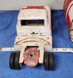 e107- Tonka Thunderbird Express pressed steel toy semi-truck and trailer - Image 4