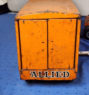 e109- 1950s Tonka (Mound Metalcraft) Allied Van Lines semi-truck and trailer, made of pressed steel. - Image 9