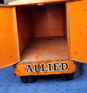 e109- 1950s Tonka (Mound Metalcraft) Allied Van Lines semi-truck and trailer, made of pressed steel. - Image 10
