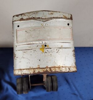 e111- 1950s Wyandotte Grey Van Lines semi-truck and trailer toy - Image 6