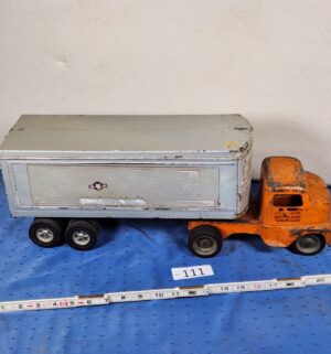 e111- 1950s Wyandotte Grey Van Lines semi-truck and trailer toy - Image 7