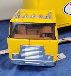 e116- 1970s Ertl Kraft Velveeta steel semi-truck - Image 4