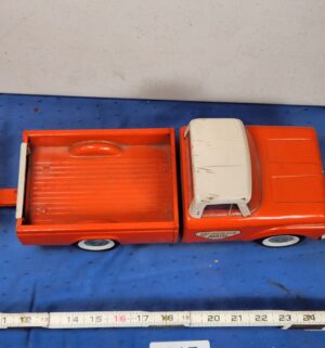 e117- 1960s Nylint pressed steel U-Haul Ford pickup truck and trailer set - Image 4