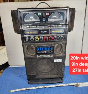 e120- Sanyo PAT-K3WG dual cassette 9-program karaoke machine - Image 1