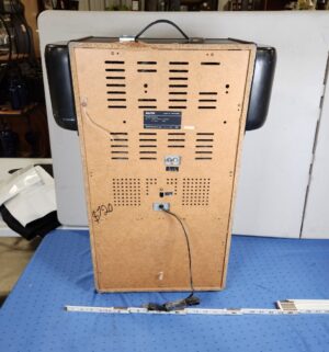 e120- Sanyo PAT-K3WG dual cassette 9-program karaoke machine - Image 6