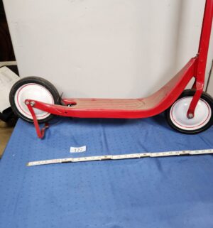 e122- 1940s Radio Line pressed steel push scooter - Image 6