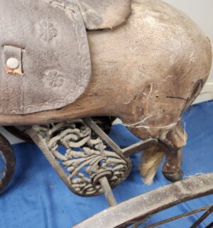 e126- 19th Century hand-carved wooden horse tricycle - Image 5