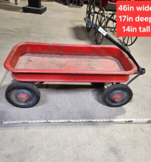 e128- antique greyhound wagon - Image 1