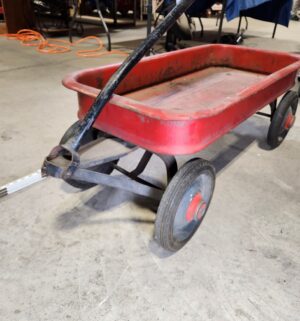 e128- antique greyhound wagon - Image 3