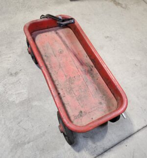 e128- antique greyhound wagon - Image 5