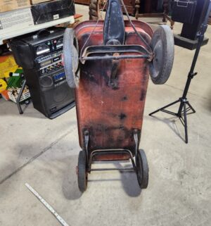 e128- antique greyhound wagon - Image 7