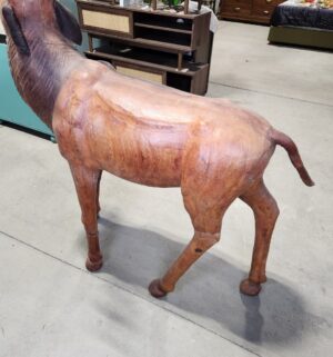 e130- vintage leather-clad molded wood deer sculpture - Image 3