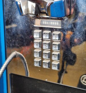 e132- vintage Ohio Bell pay phone in a blue booth - Image 4