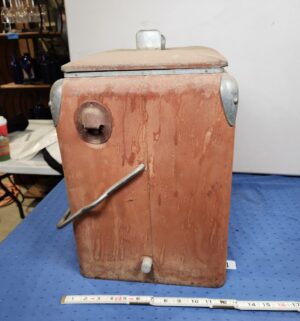 e134- Original 1950s Coca Cola Cooler Action Manufacturing With Ice Tray Bottle Opener, Drain Plug - Image 6
