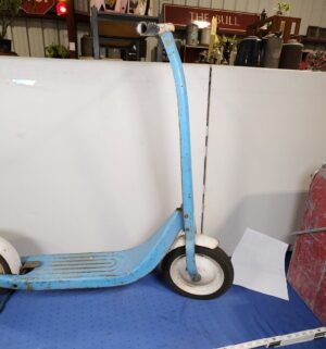 e135- Rare Blue Radio Flyer Scooter - Image 6