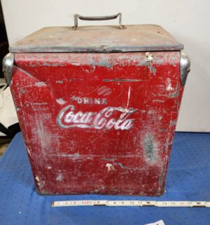 e136- 1950s metal Coca-Cola picnic cooler by TempRite Mfg - Image 5