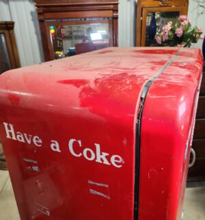 e138- 1960s The Vendo Coca-Cola Vendo 6-CV 6 case vertical cooler - Image 10