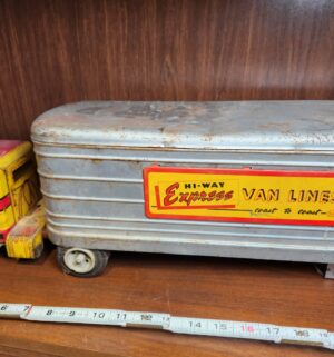 e141- 1940s Marx Hi-Way Express Van Lines pressed steel toy truck and trailer. - Image 3