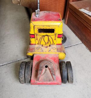 e141- 1940s Marx Hi-Way Express Van Lines pressed steel toy truck and trailer. - Image 7