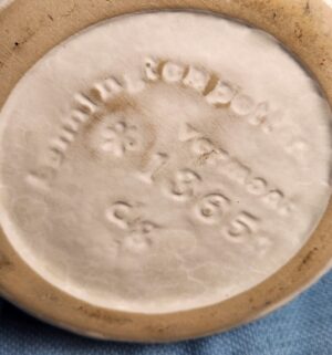 e27- Bennington Potters satin white teapot. - Image 3