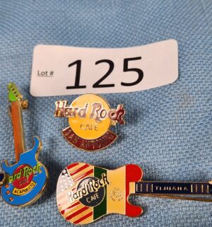 e125- vintage hard rock pins - Image 3