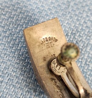 e134- vintage Taxco sterling silver screw-back earrings and a matching bracelet - Image 4