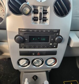 h340- (see video) 2006 Chrysler PT Cruiser Sport Wagon 4D. FWD 4-Cyl, 2.4L. Runs & Drives. Buyer to Smog. Bill of Sale only. - Image 3