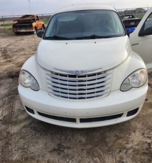 h340- (see video) 2006 Chrysler PT Cruiser Sport Wagon 4D. FWD 4-Cyl, 2.4L. Runs & Drives. Buyer to Smog. Bill of Sale only. - Image 16