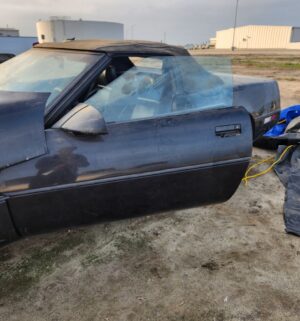 h339- (See Video) 1989 Chevrolet Corvette Convertible. Sold as Parts only. Bill of Sale - Image 5
