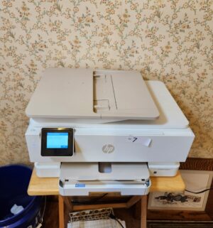 g7- HP Envy Inspire. Works, need correct paper, keeps getting jammed
