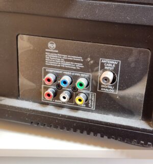 g8- Vintage RCA TruFlat TV 13 inch. Screen is good no lines, camera effect. - Image 3