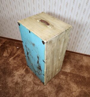 g17- Vintage Trunk - Image 3