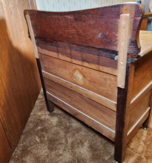 g24- Geo. Hillemann tiger oak washstand cabinet with drawers and original hardware - Image 10
