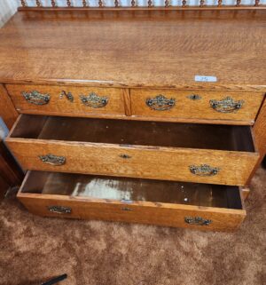 g25- Antique Tiger Oak Dresser. Amazing Condition - Image 5