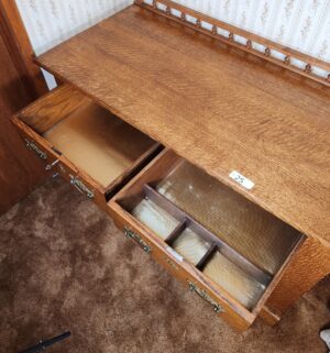 g25- Antique Tiger Oak Dresser. Amazing Condition - Image 6