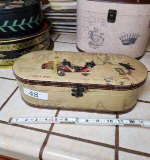 g48- paris storage box