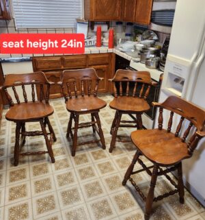 g60- Vintage Maple Swivel Bar Stools