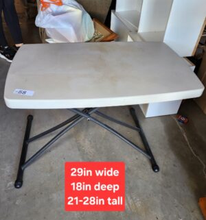 g88- Adjustable table