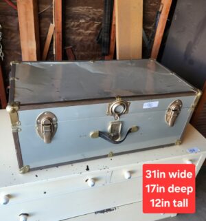 g96- vintage trunk