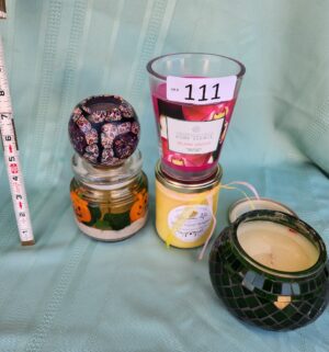 g111- Candles 80% full