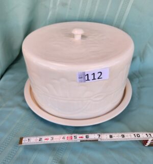 g112- Large covered cake dish