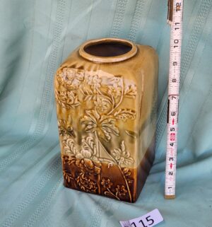 g115- Ceramic vase